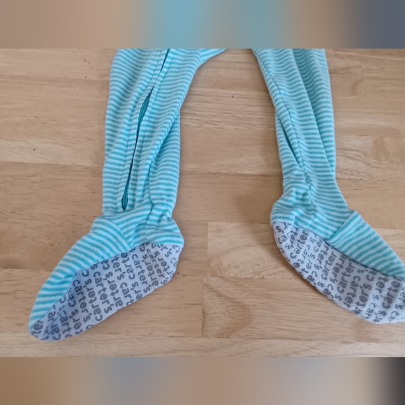 3 Pack Carter's PJs 12 M - Picture 5 of 9